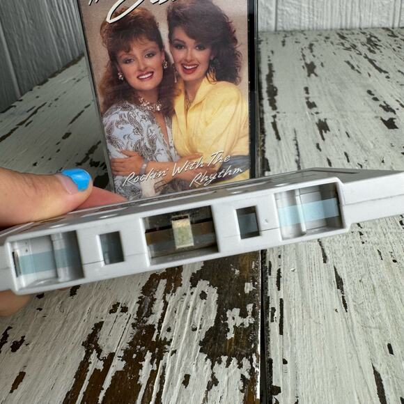 The Judds Rockin' With Rythm 1985 RCA Cassette Tape Vintage Country Music Vtg - Picture 7 of 7